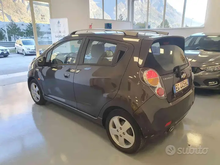 Chevrolet Spark 2011 photo 4