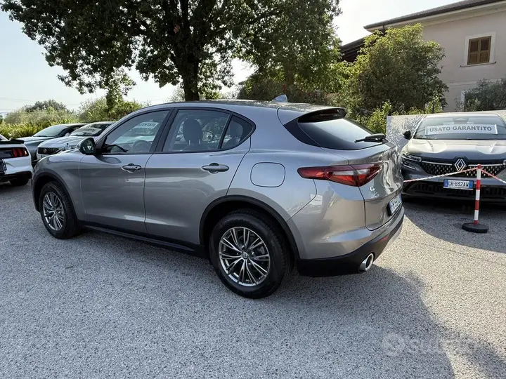 Alfa Romeo Stelvio 2017 photo 4