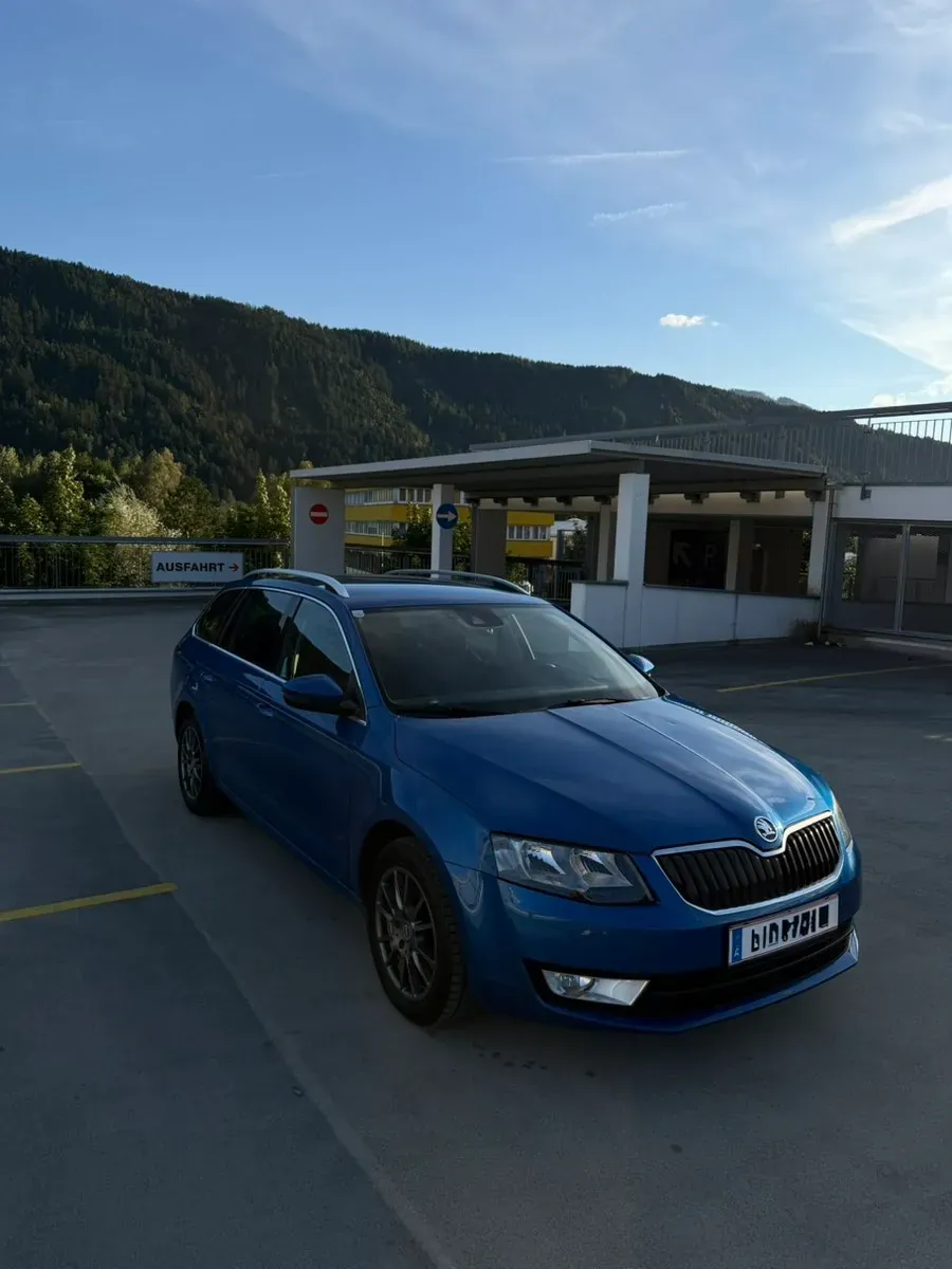 Skoda Octavia 2015 photo 2