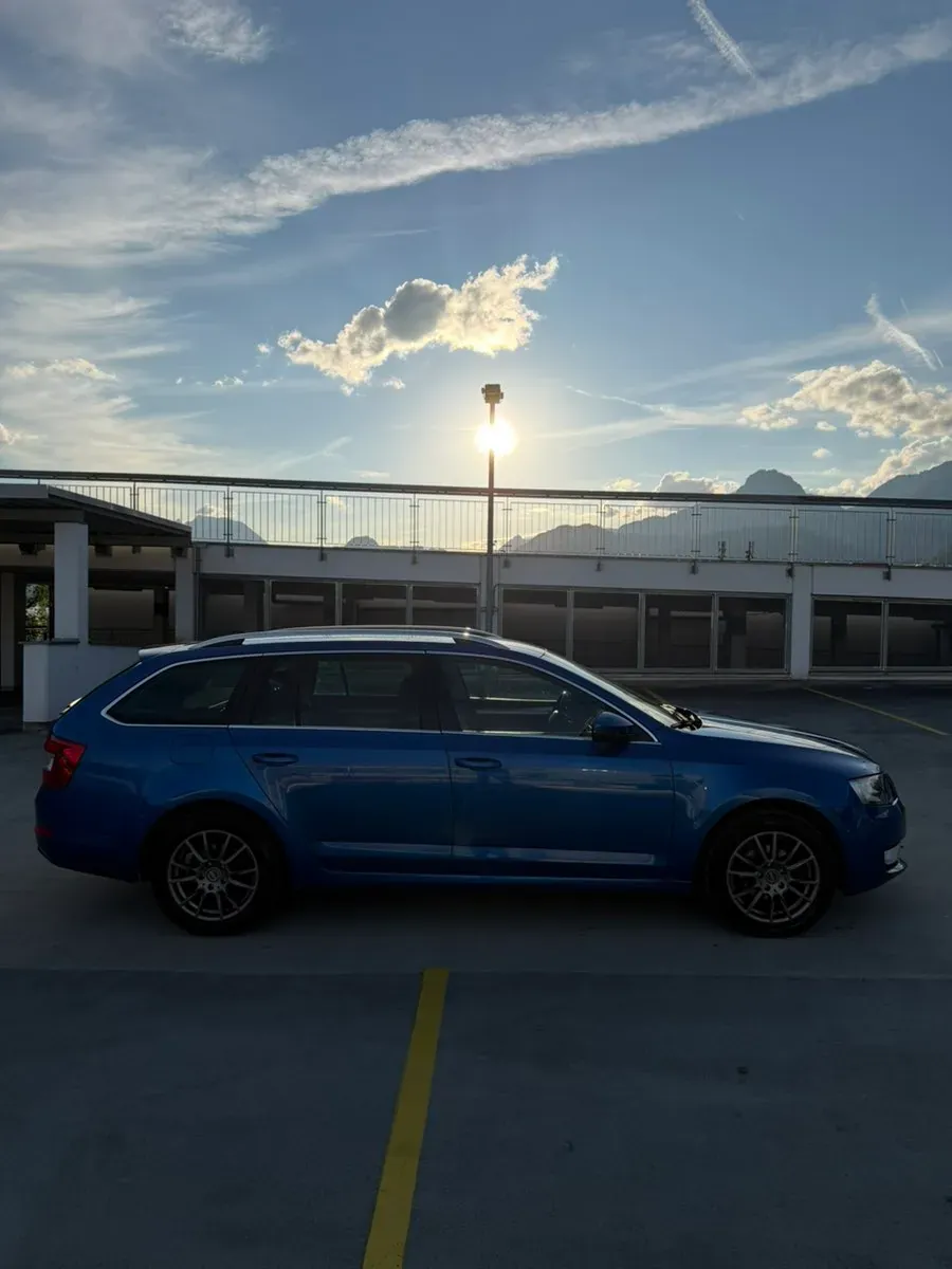 Skoda Octavia 2015 photo 3