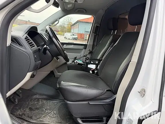 Volkswagen Transporter 2017 photo 2