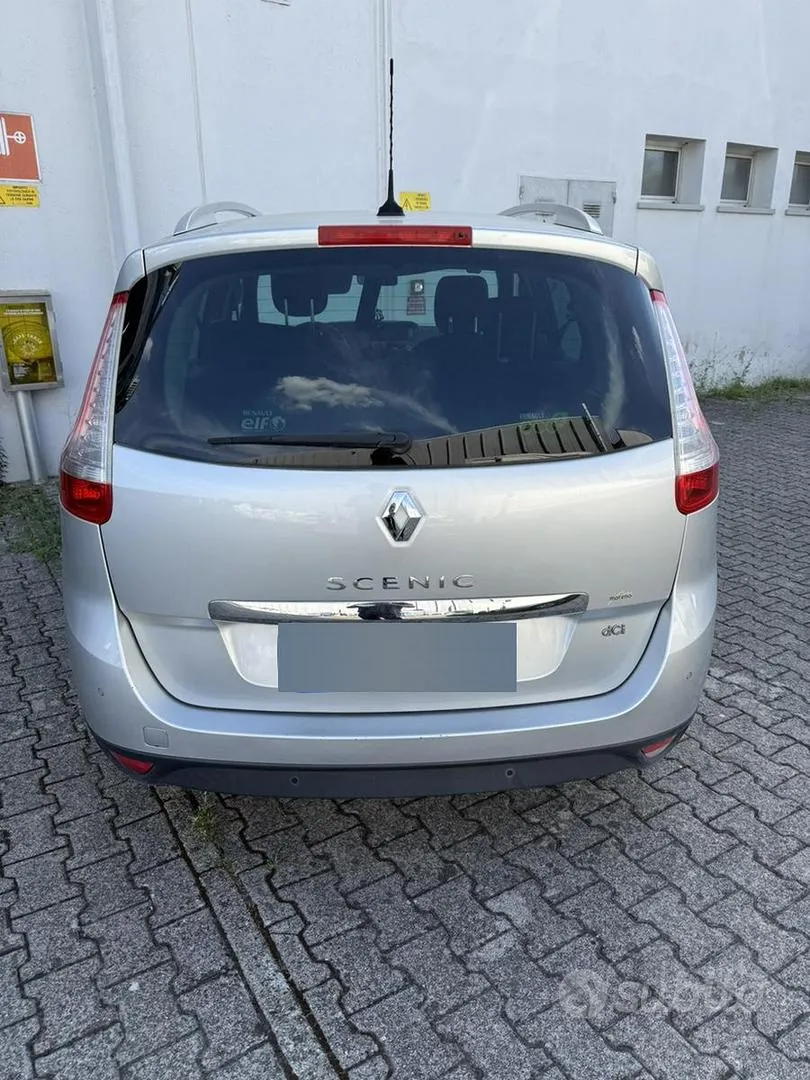 Renault Scenic 2013 photo 5