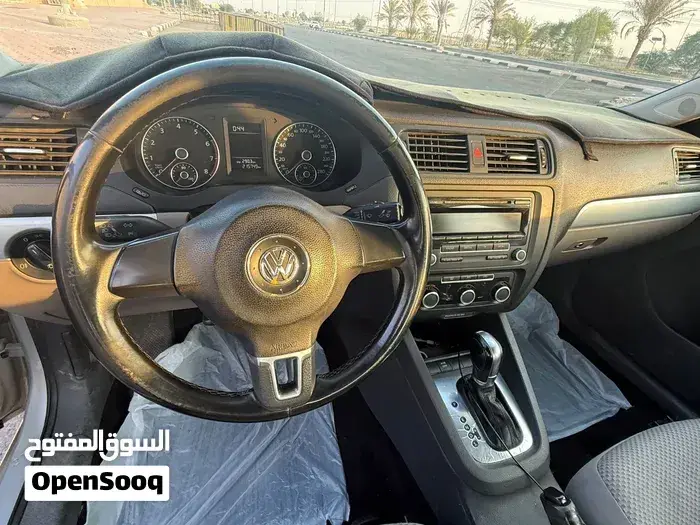 Volkswagen Jetta 2014 photo 2