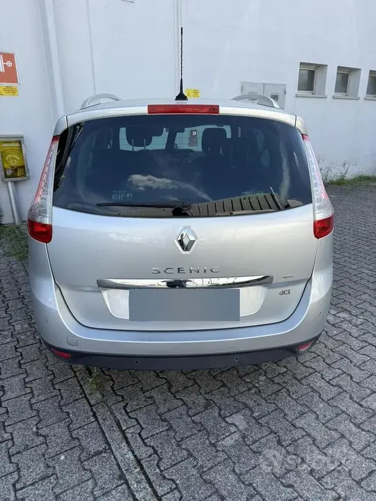 Renault Grand Scenic 2013 photo 4