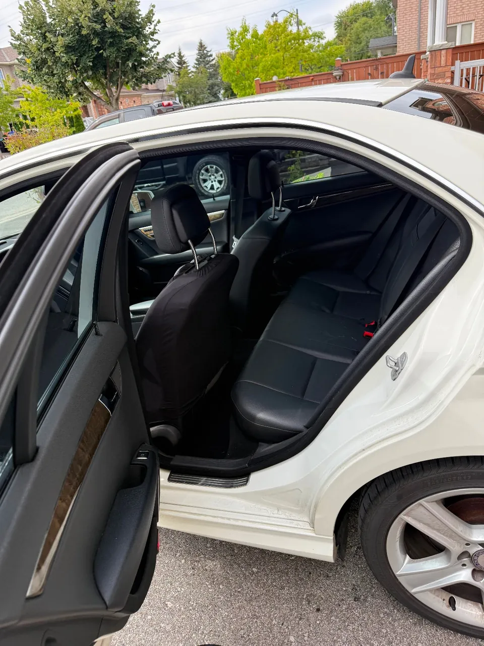 Mercedes-Benz C-Class 2011 photo 5