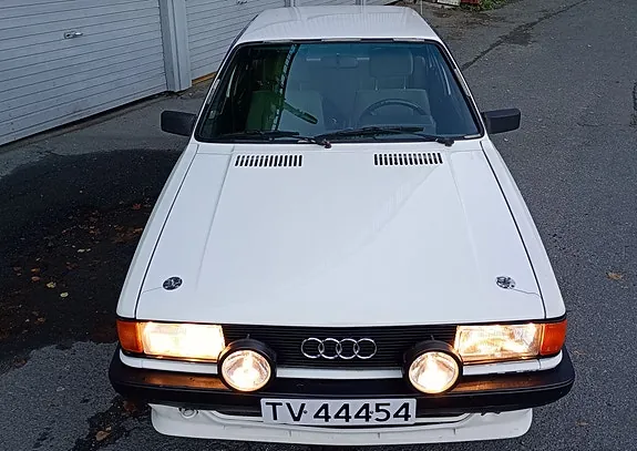 Audi 80 1984 photo 3