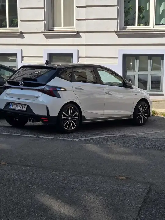 Hyundai I20 2023 photo 2