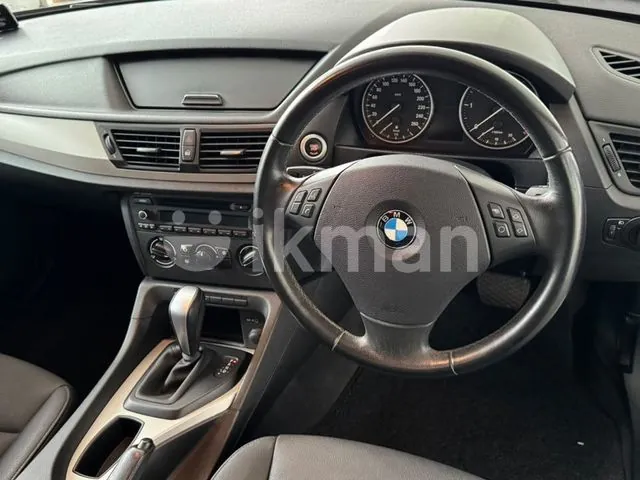 BMW X1 2011 photo 2
