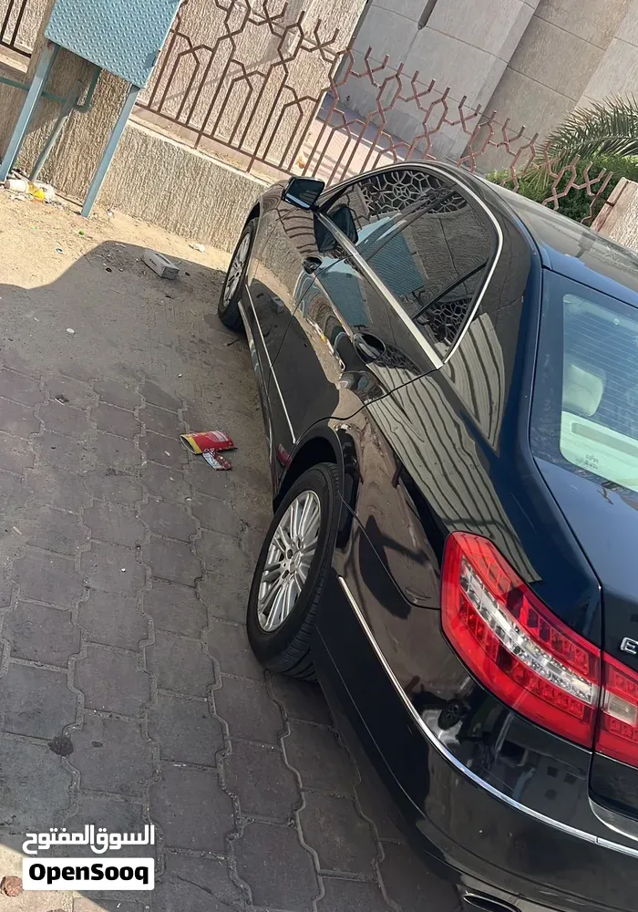 Mercedes-Benz E250 2010 photo 2