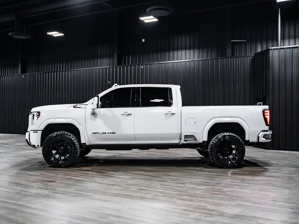 GMC Sierra 2500Hd 2026 photo 5