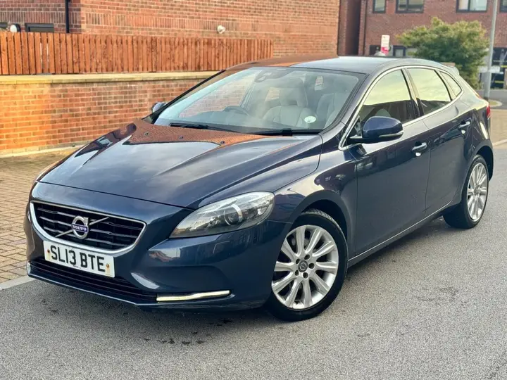 Volvo V40