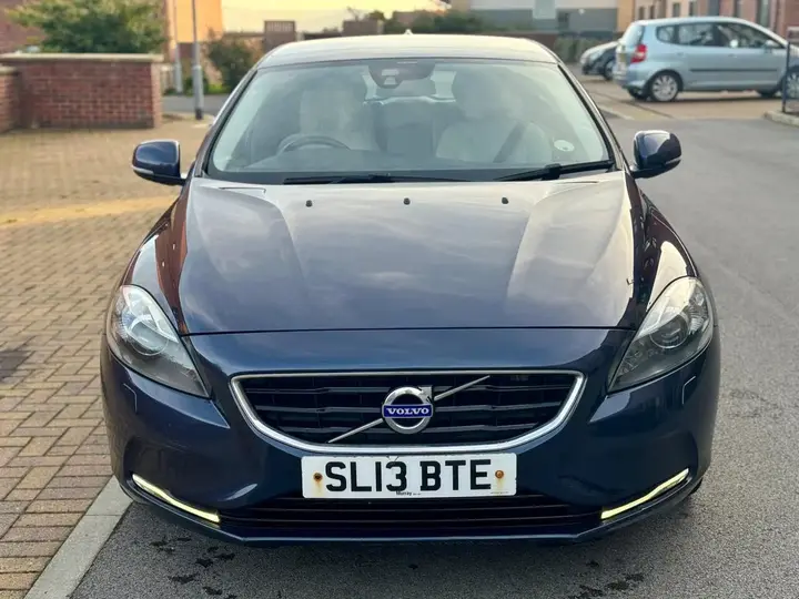 Volvo V40 2013 photo 3