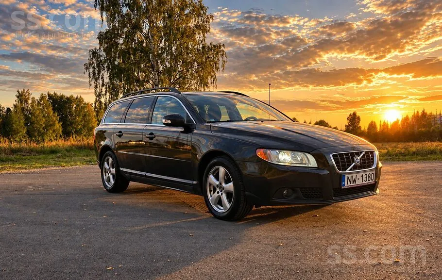 Volvo V70 2010 photo 2