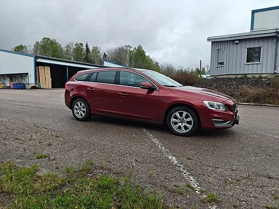 Volvo V60 2014 photo 3