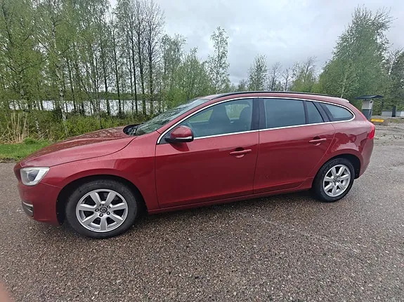Volvo V60 2014 photo 4