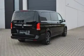 Mercedes-Benz V-Class 2022 photo 2