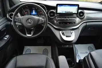Mercedes-Benz V-Class 2022 photo 3