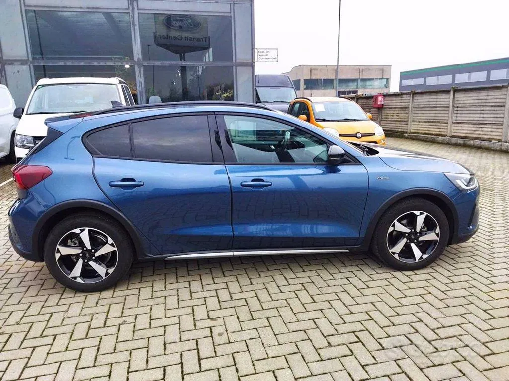 Ford Focus 2023 photo 5