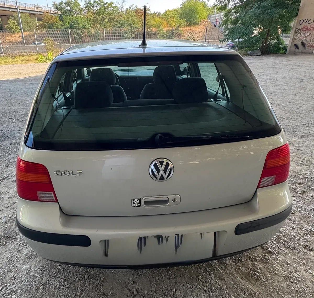 Volkswagen Golf 1999 photo 2