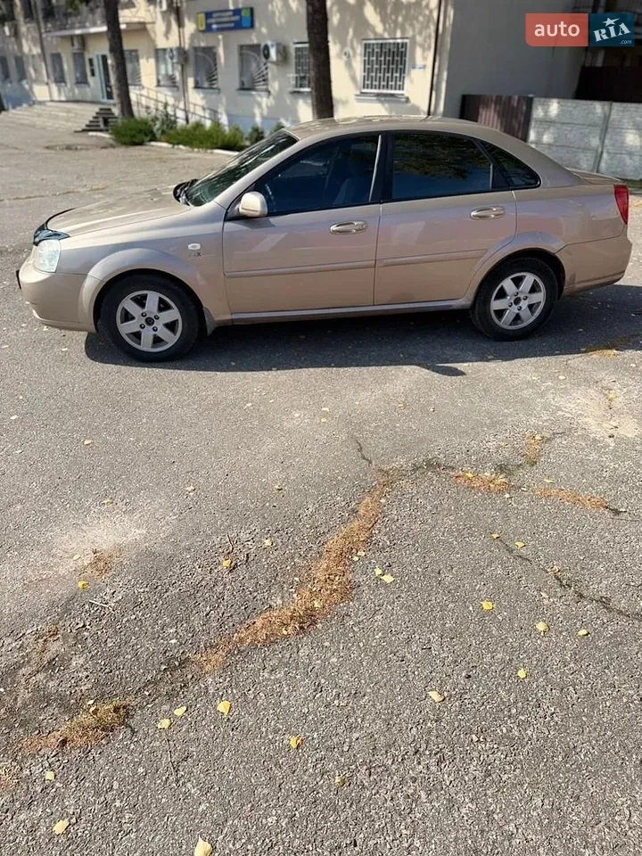 Chevrolet Lacetti 2005 photo 2