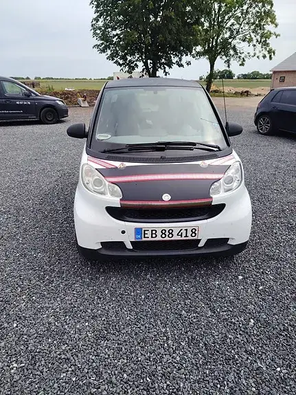 Smart Fortwo Coupe 2010 photo 3