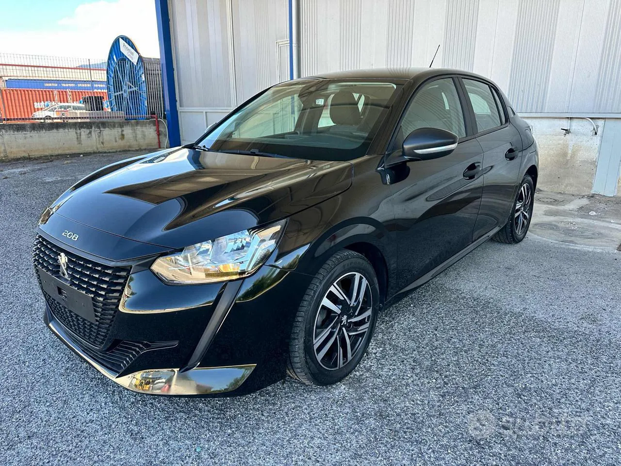 Peugeot 208 2022 photo 3