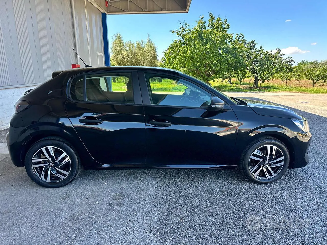 Peugeot 208 2022 photo 5