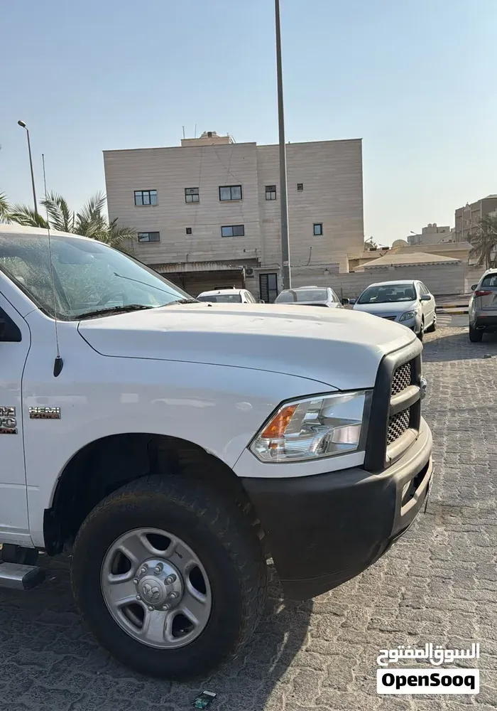 Dodge Ram Tradesman 2018 photo 3