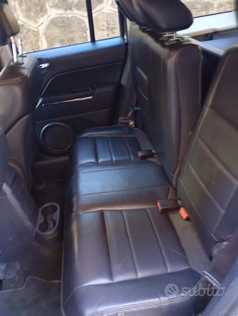 Jeep Patriot 2011 photo 2