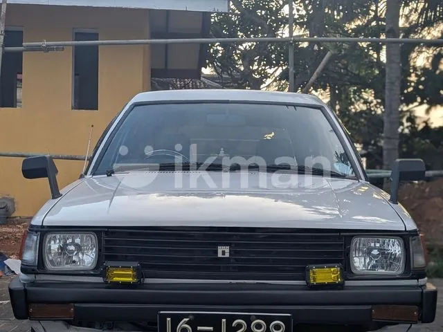 Toyota Corolla 1985 photo 2