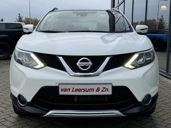 Nissan Qashqai 2015 photo 2