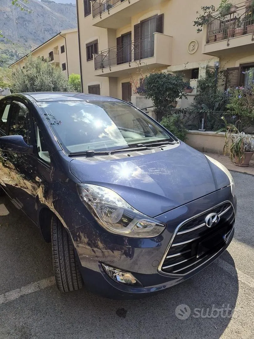 Hyundai Ix 20 2017 photo 2