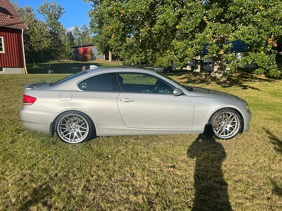 BMW 335I