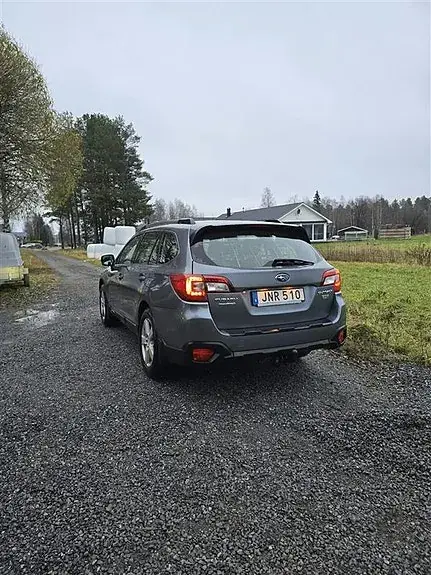 Subaru Outback 2015 photo 2