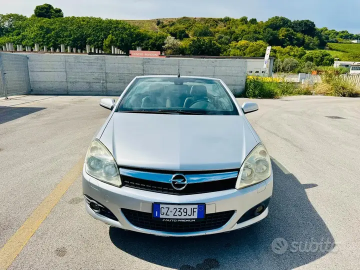 Opel Astra 2007 photo 2
