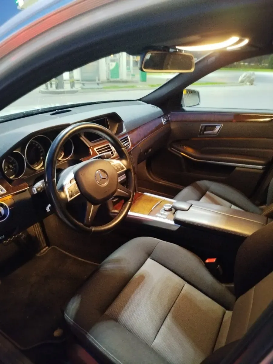 Mercedes-Benz E-Class 2015 photo 2