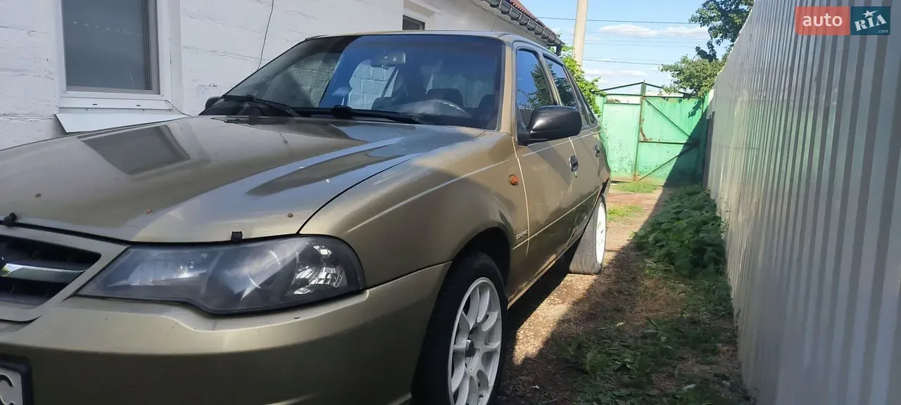 Daewoo Nexia 2008 photo 2