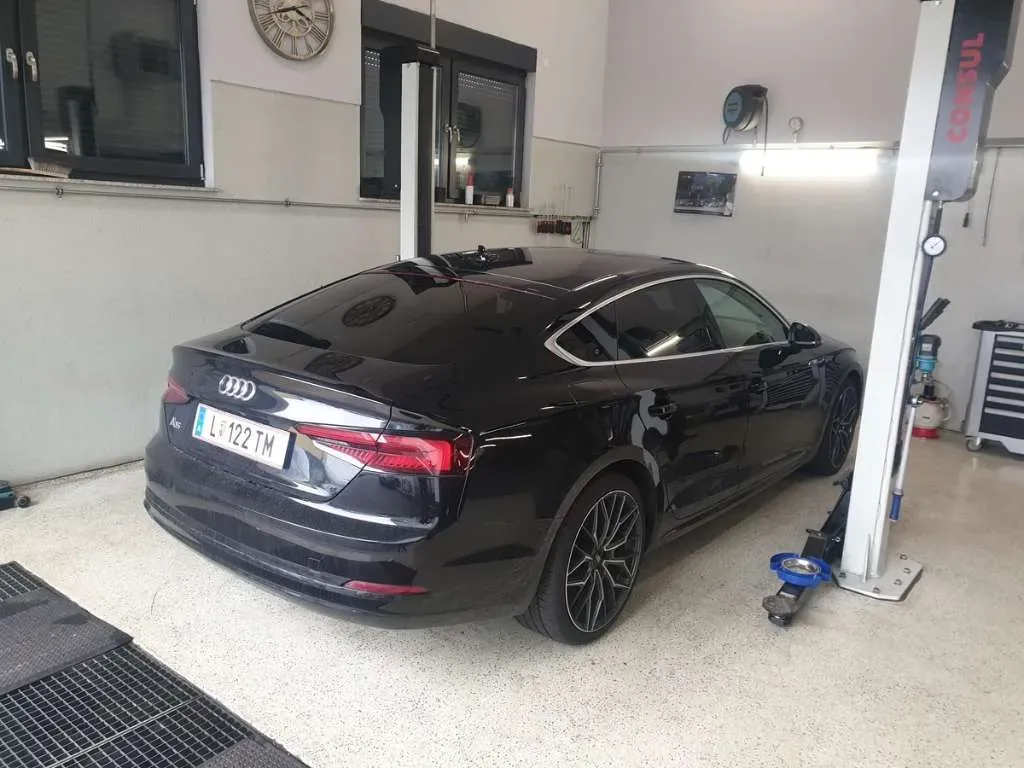 Audi A5 2017 photo 2