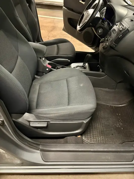 Hyundai Elantra 2010 photo 5
