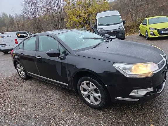 Citroen C5 2010 photo 2