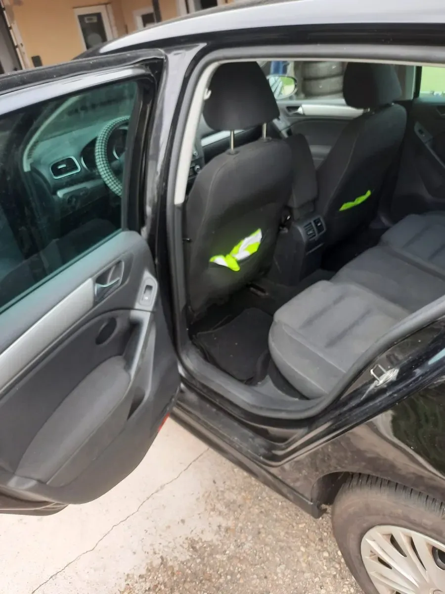Volkswagen Golf 2011 photo 3
