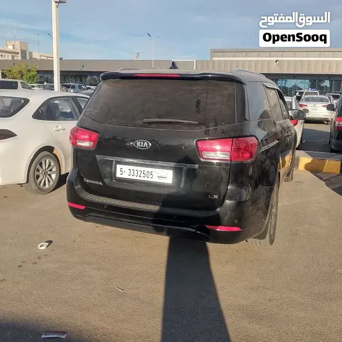 Kia Sedona 2018 photo 3