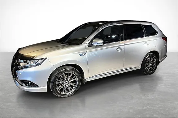 Mitsubishi Outlander 2018 photo 2