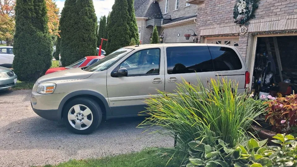 Pontiac Montana 2008 photo 4