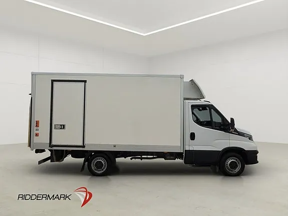 Iveco Daily 2023 photo 2