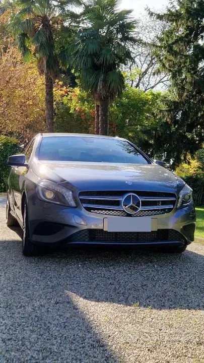 Mercedes-Benz A 180 2015 photo 3