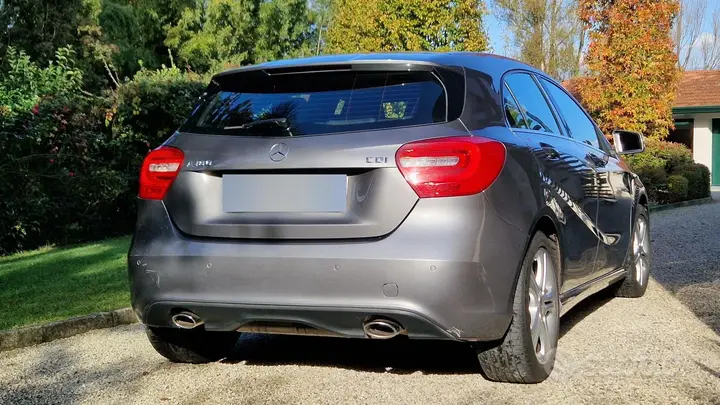 Mercedes-Benz A 180 2015 photo 5