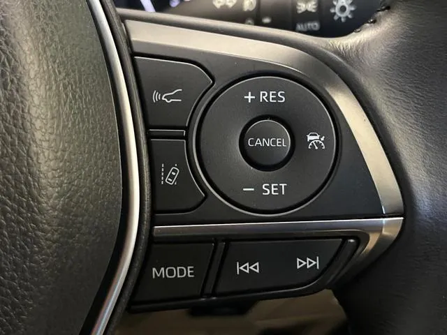 Toyota Camry 2017 photo 5
