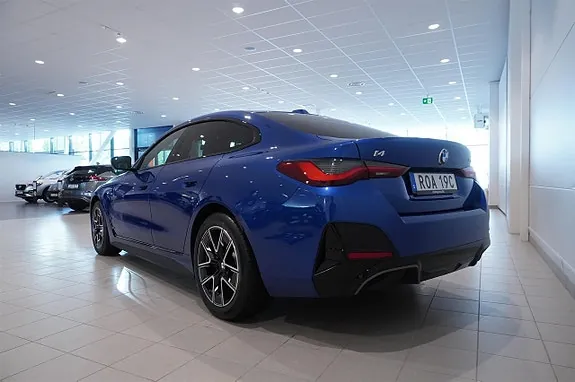 BMW I4 2026 photo 4