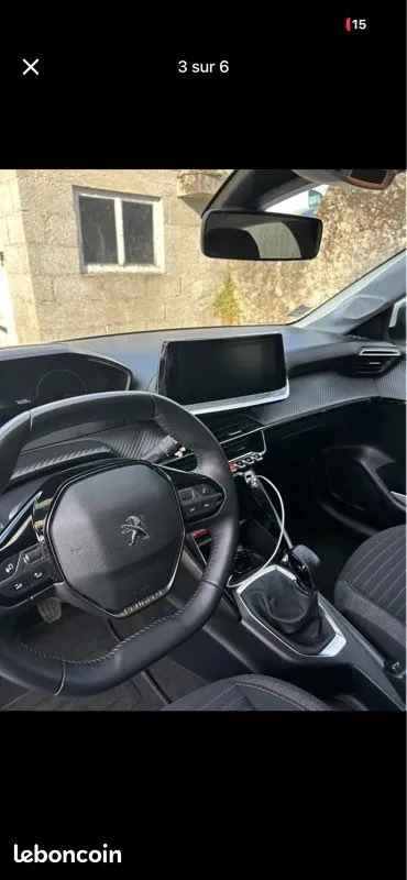 Peugeot 208 2022 photo 2